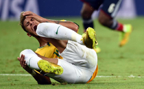 足球运动中的常见伤害 足球运动中小腿抽筋如何处理